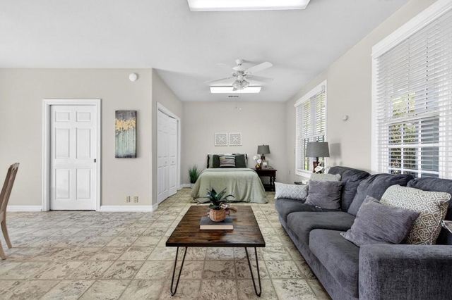 621 Carpenter Drive, Hollister, CA 95023