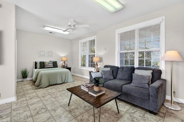 621 Carpenter Drive, Hollister, CA 95023