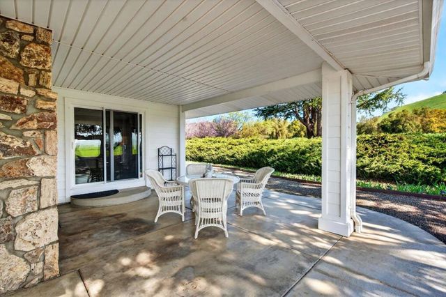 621 Carpenter Drive, Hollister, CA 95023