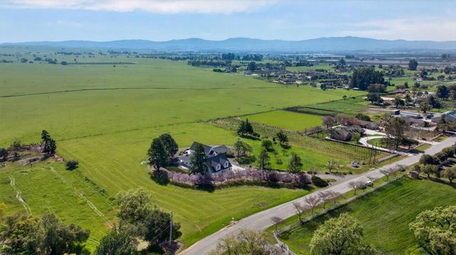 621 Carpenter Drive, Hollister, CA 95023