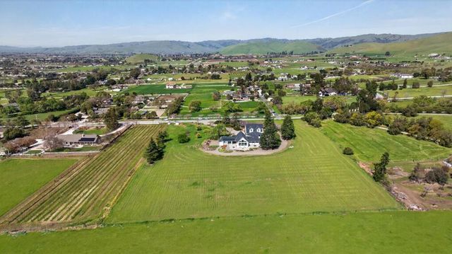 621 Carpenter Drive, Hollister, CA 95023