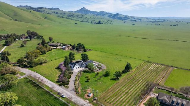 621 Carpenter Drive, Hollister, CA 95023