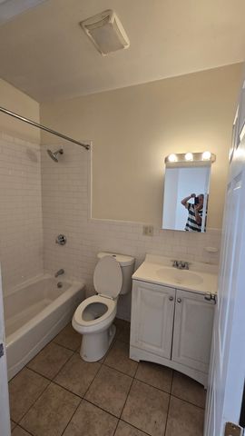 25 Angell 3, Boston, MA 02124