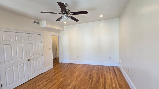 25 Angell 3, Boston, MA 02124