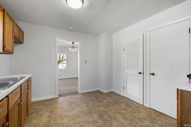 805 W 15th Street, Muncie, IN 47302