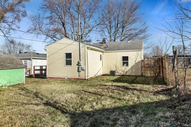 805 W 15th Street, Muncie, IN 47302