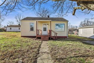 805 W 15th Street, Muncie, IN 47302