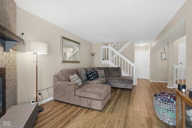 2458 Chaseway Court, Indianapolis, IN 46268
