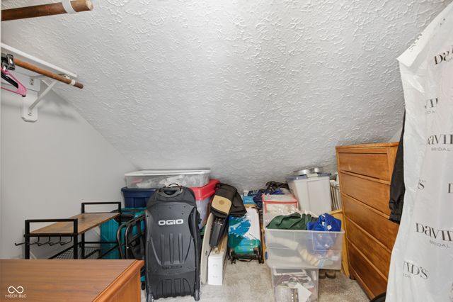 2458 Chaseway Court, Indianapolis, IN 46268