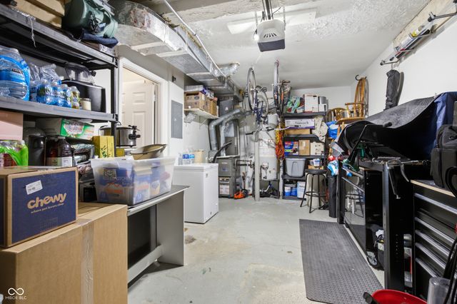 2458 Chaseway Court, Indianapolis, IN 46268