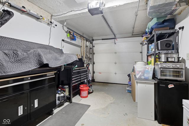 2458 Chaseway Court, Indianapolis, IN 46268