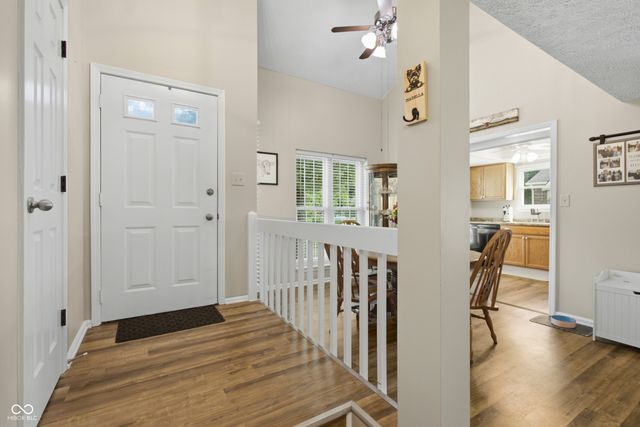 2458 Chaseway Court, Indianapolis, IN 46268