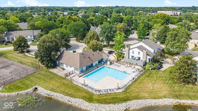 2458 Chaseway Court, Indianapolis, IN 46268