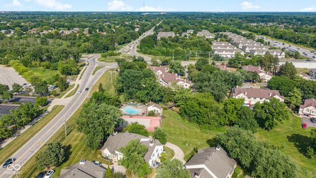 2458 Chaseway Court, Indianapolis, IN 46268