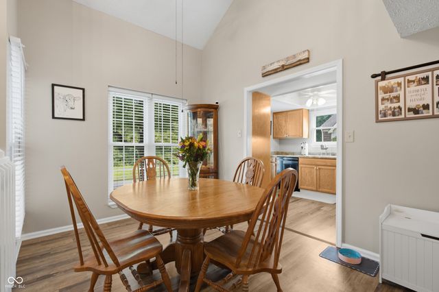 2458 Chaseway Court, Indianapolis, IN 46268