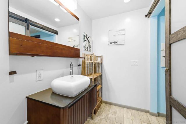 3050 Rue Dorleans 401, San Diego, CA 92110