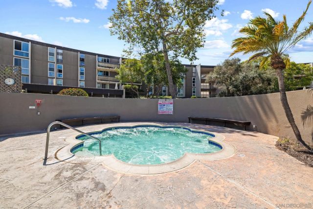 3050 Rue Dorleans 401, San Diego, CA 92110