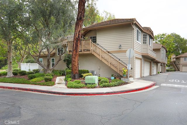 24441 Hillsdale 116, Laguna Hills, CA 92653