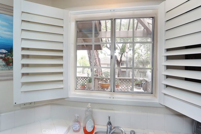 24441 Hillsdale 116, Laguna Hills, CA 92653
