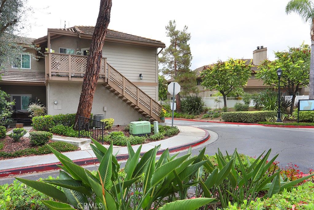 24441 Hillsdale 116, Laguna Hills, CA 92653