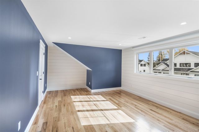 16 Little River Road Unit 1, Exeter, NH 03833