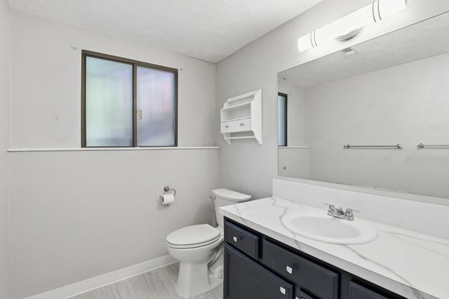 10921 E 31st Ave, Spokane Valley, WA 99206