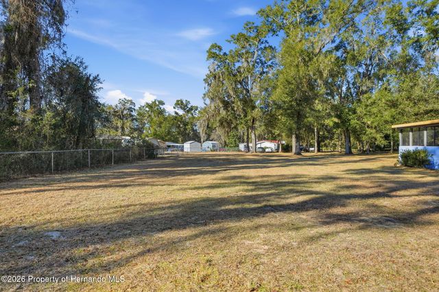 9183 County Road 647A, Bushnell, FL 33513