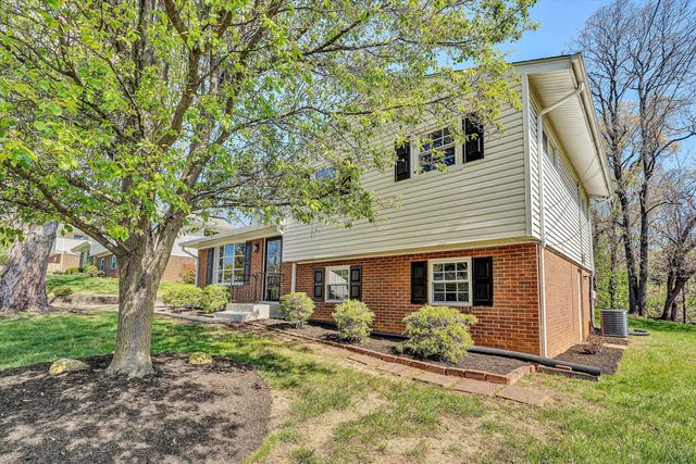 4911 Northwood DR, Roanoke, VA 24017