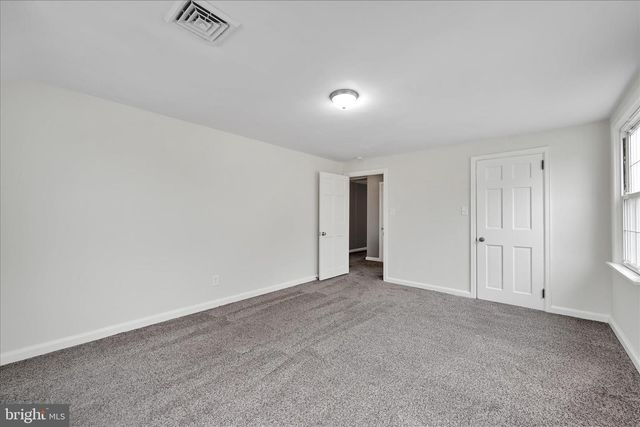 139 W BROAD ST, New Holland, PA 17557