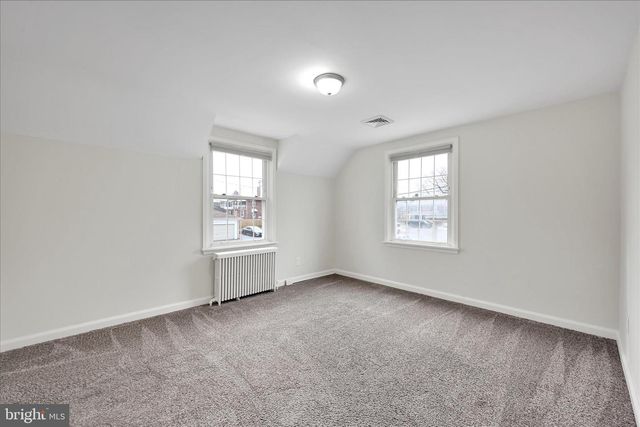 139 W BROAD ST, New Holland, PA 17557