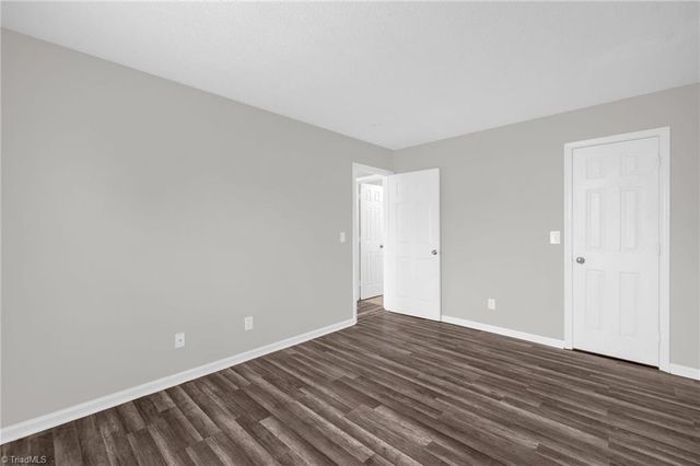 511 Mystic Drive E, Greensboro, NC 27406