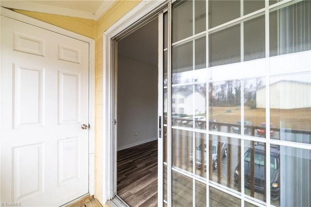 511 Mystic Drive E, Greensboro, NC 27406