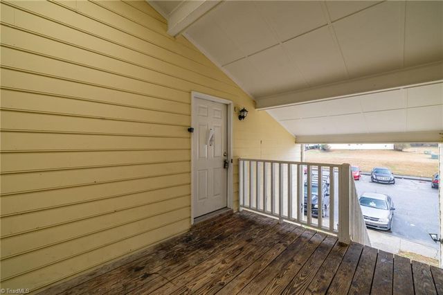 511 Mystic Drive E, Greensboro, NC 27406