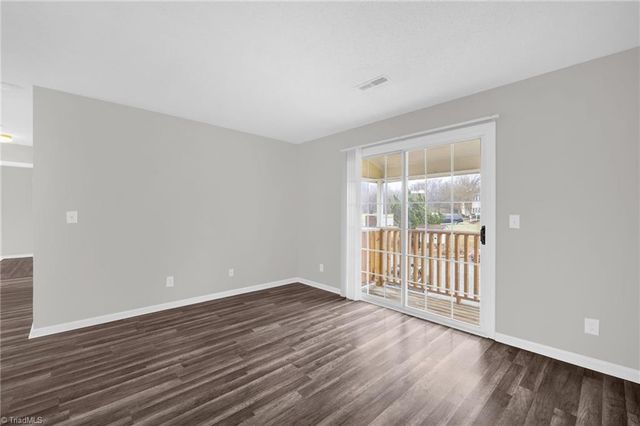 511 Mystic Drive E, Greensboro, NC 27406