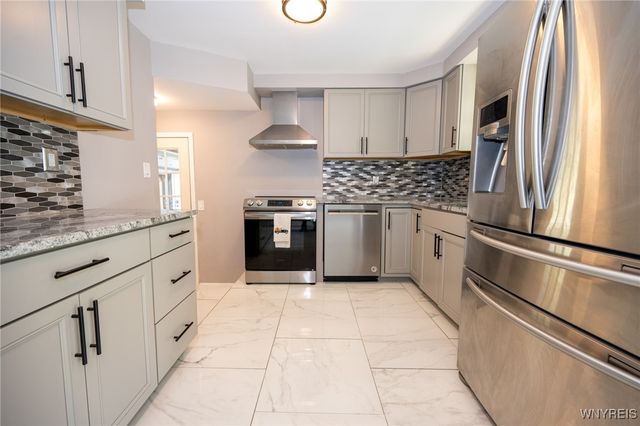 88 Colony Street, Lancaster, NY 14043