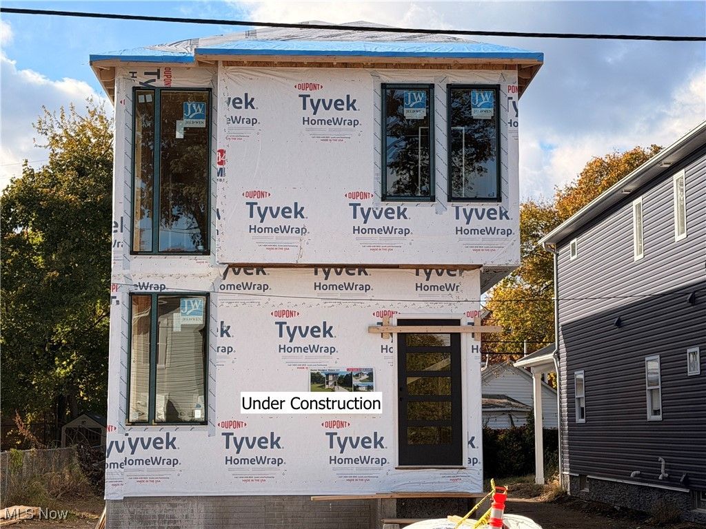 1872 W 57th Street, Cleveland, OH 44102