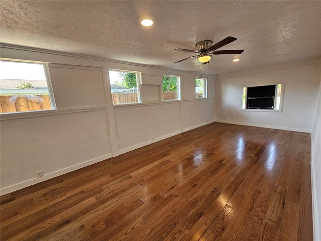 2402 Housley Drive, Dallas, TX 75228