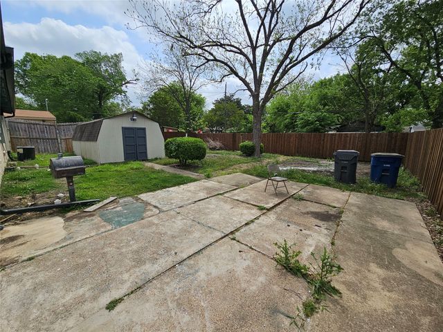 2402 Housley Drive, Dallas, TX 75228