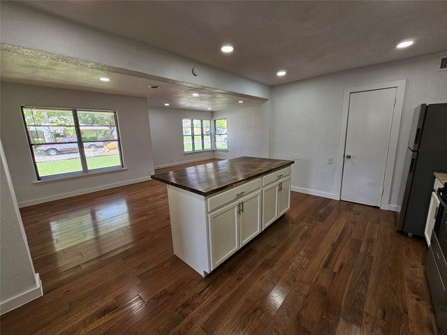 2402 Housley Drive, Dallas, TX 75228