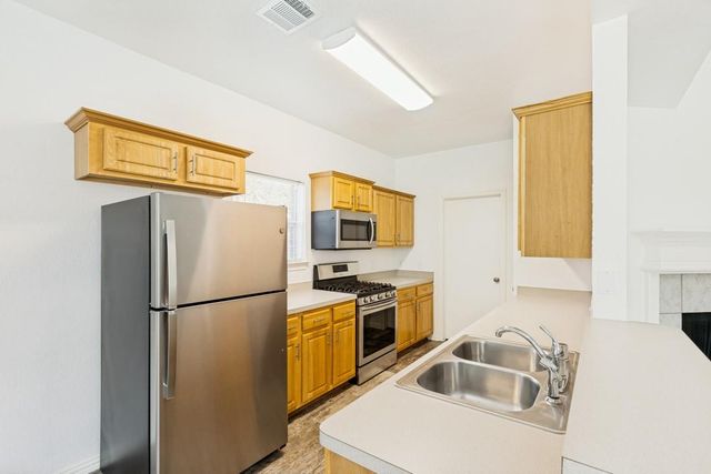 1110 Chase Park Drive, Bacliff, TX 77518