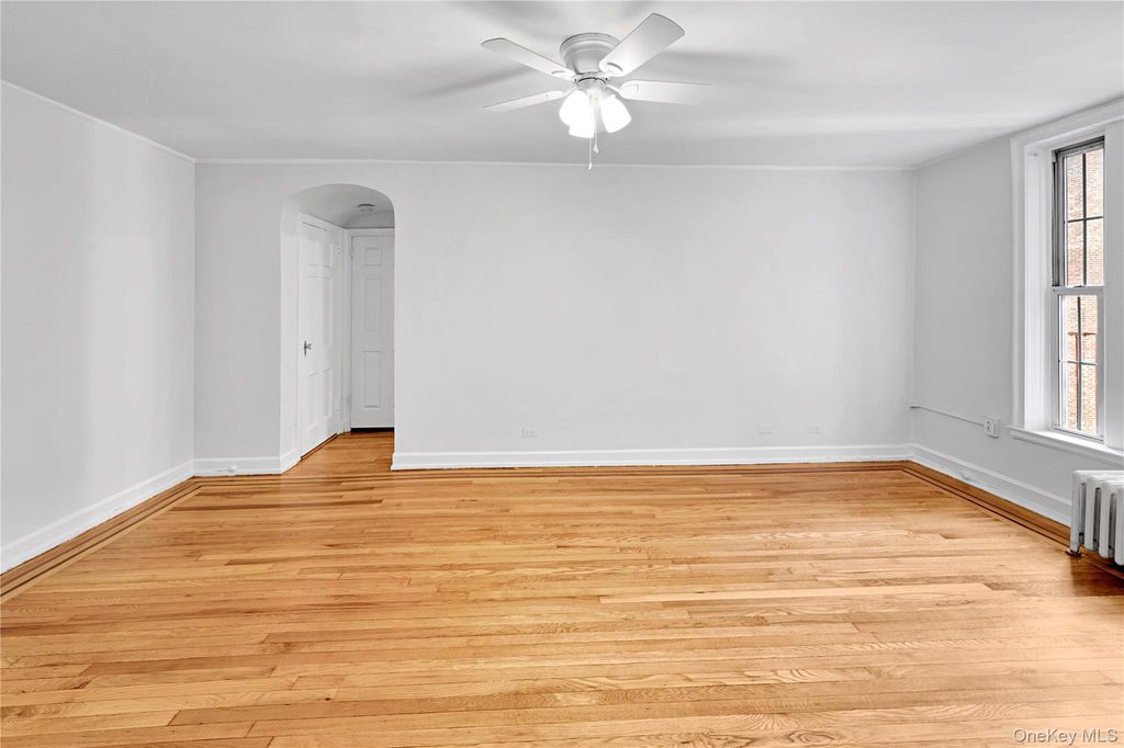 208 Centre Avenue 3K, New Rochelle, NY 10805 — photo 2