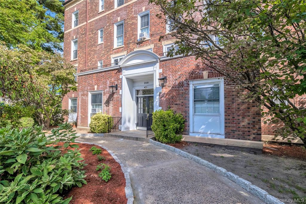 208 Centre Avenue 3K, New Rochelle, NY 10805 — photo 5
