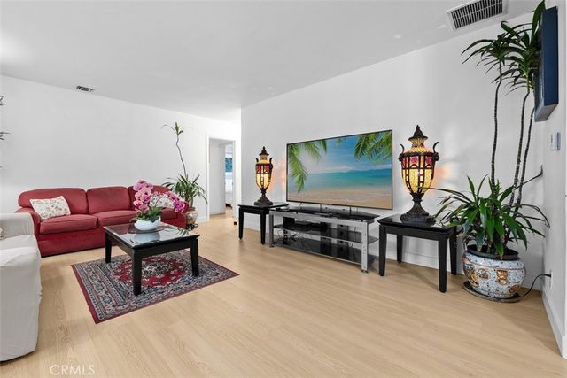 6440 Petit, Van Nuys, CA 91406