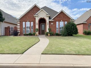 1606 TANGLEWOOD DRIVE, Wichita Falls, TX 76309