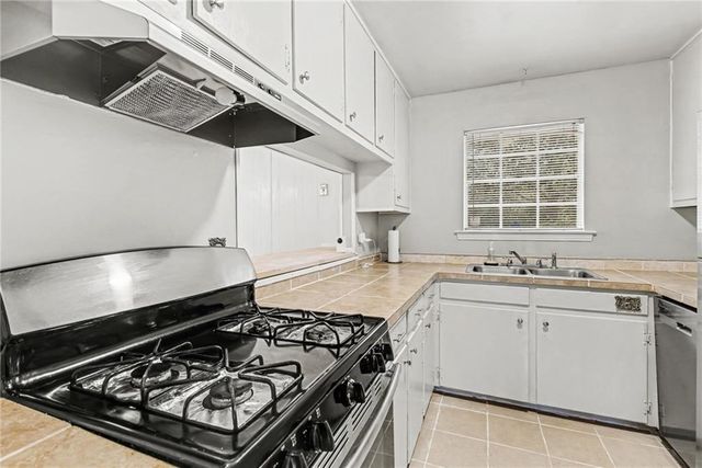 54 N University Boulevard, Mobile, AL 36608