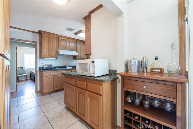 8101 Delco, Winnetka, CA 91306