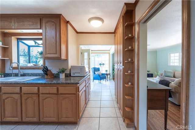 8101 Delco, Winnetka, CA 91306