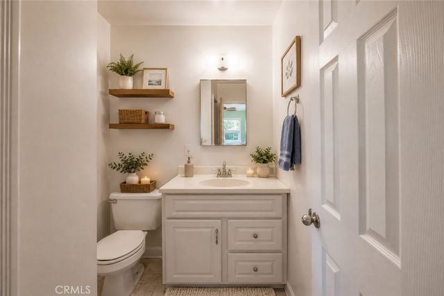 8101 Delco, Winnetka, CA 91306
