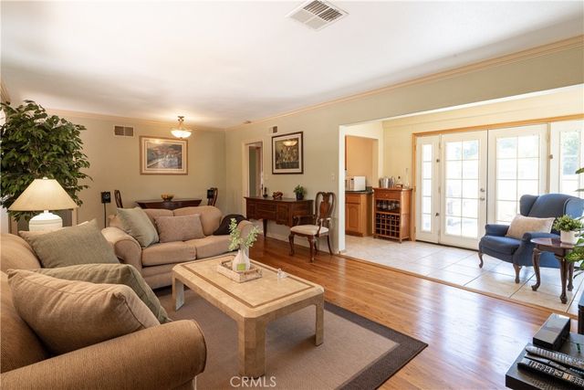 8101 Delco, Winnetka, CA 91306