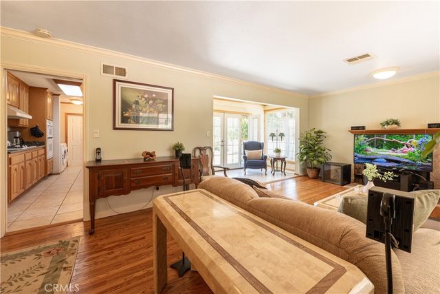 8101 Delco, Winnetka, CA 91306